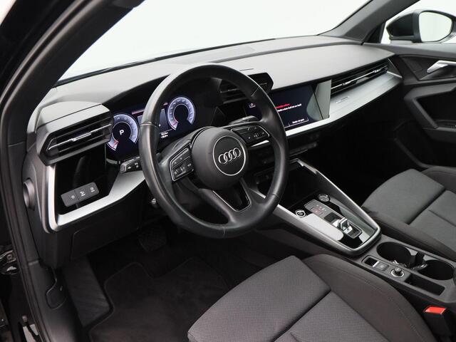 Audi A3 Limousine 30 TFSi 110 Pk Business edition | Cruise Control | Carplay | Stoel Verwarming | Digitaal Dashboard | LED | Sensoren | 17 Inch