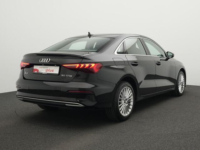 Audi A3 Limousine 30 TFSI 110 pk Business edition | LED | Parkeersensoren achter | Cruise Control | Climatronic | 17 inch