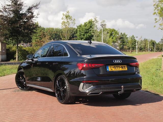 Audi A3 Limousine 35 TFSI S edition Dubbele S-line | Apple Carplay | Nederlandse Auto | Trekhaak |