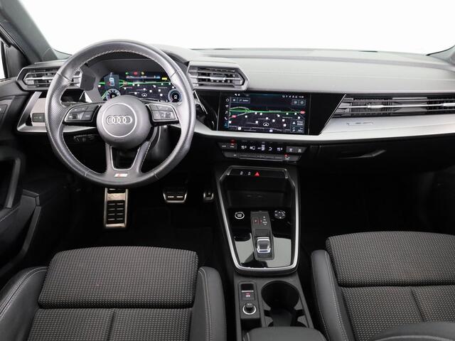 Audi A3 Limousine 30 TFSI S edition 110pk | 18 inch lichtmetalen velgen | Zwart dak | Verlengde garantie | Navigatie