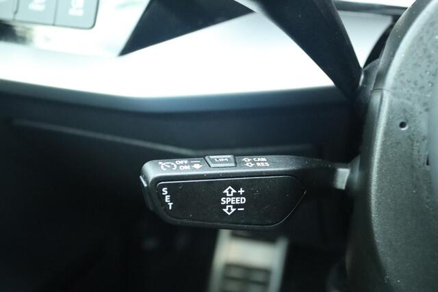 Audi A3 LIMOUSINE 30 TFSI S EDITION AUT. | 3X S-LINE | VIRTUAL COCKPIT | LED | LEDER | STOELVERW. | CARPLAY