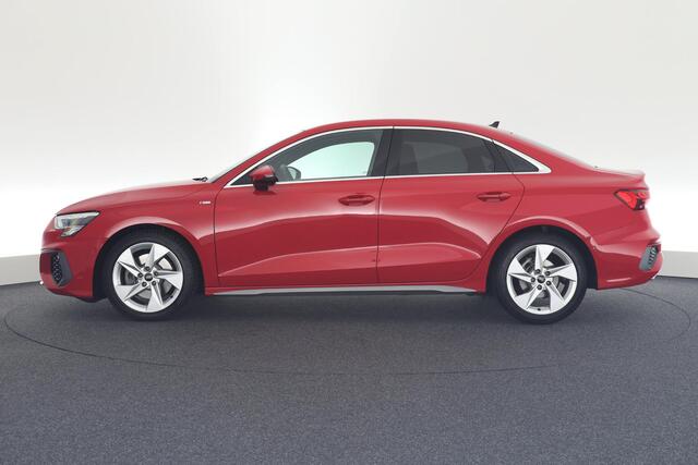 Audi A3 Limousine 30 TFSI 110pk S-Tronic 2x S-Line Leder ACC Virtual Cockpit B&O HUD Stoelverwarming Navigatie