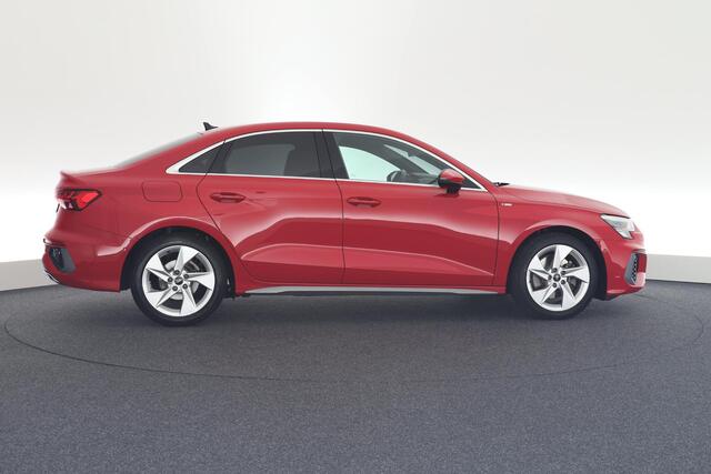 Audi A3 Limousine 30 TFSI 110pk S-Tronic 2x S-Line Leder ACC Virtual Cockpit B&O HUD Stoelverwarming Navigatie