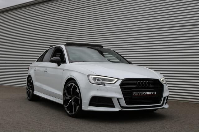 Audi A3 Limousine 35 TFSI S-Line (54.567Km Orig NL! NAP! Panoramadak Sportleder Navi Full-Led 19InchLMV Pdc V+A PrivacyGlass)