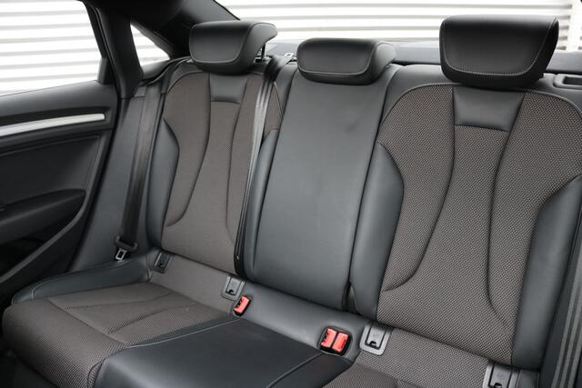 Audi A3 Limousine 35 TFSI S-Line (54.567Km Orig NL! NAP! Panoramadak Sportleder Navi Full-Led 19InchLMV Pdc V+A PrivacyGlass)
