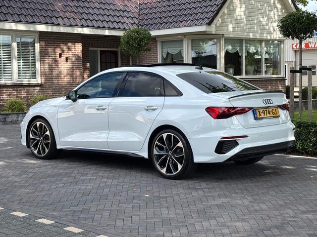 Audi A3 Limousine 35 Tfsi 150pk S-tronic, S-Line Pano, LED, Virtual, ACC, BenO