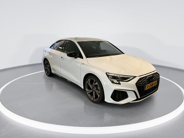 Audi A3 Limousine 30 TFSI 110pk S-tronic Edition One · S Line · Apple/Android Car Play · Navigatie · Afneembare Trekhaak · P-Sensoren · 18'' Inch · Garantie t/m 13-03-2028 of 100.000km