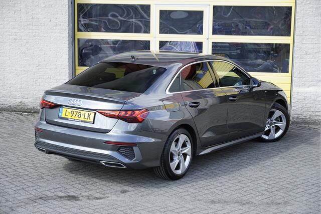 Audi A3 Limousine 35 TFSI 150PK! Automaat S-Edition S-Line BJ2021 Lmv 17" | Led V+A | Pdc | Navi | Dynamische knipperlichten | Sideskirts | App-Connect | Virtual cockpit | Climate control | Cruise control | Sportstoelen | S-Line stuurwiel | Lederen bekleding | Zw