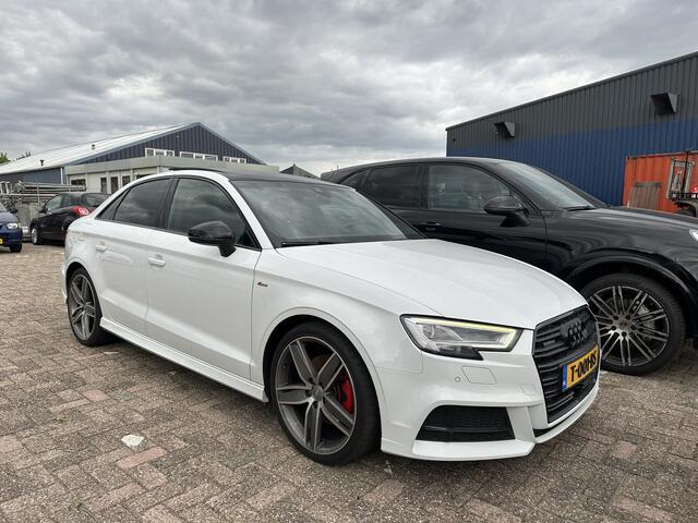 Audi A3 Limousine 2.0 TFSI 190pk quattro Sport S Line | Pano dak