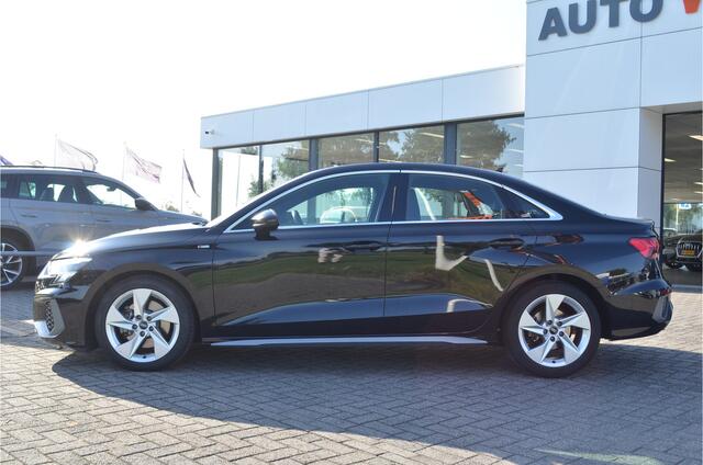 Audi A3 Limousine 35 TFSI 3x S-Line Virtual cockpit | Afgevlakt stuur | Carplay | a.Camera | DAB | LED koplampen