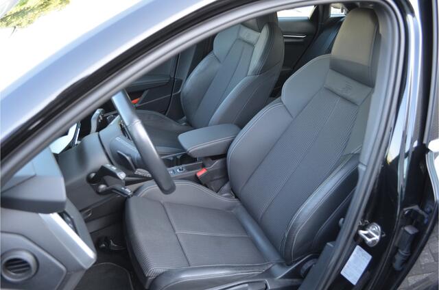 Audi A3 Limousine 35 TFSI 3x S-Line Virtual cockpit | Afgevlakt stuur | Carplay | a.Camera | DAB | LED koplampen