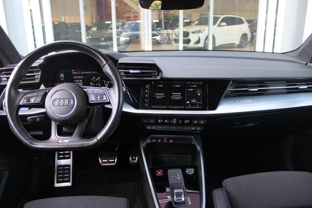 Audi A3 Limousine 2.0 TFSI 310PK S3 QUATTRO | APPLE CARPLAY/ANDROID AUTO | STOEL VERWARMING | S-LINE INTERIEUR/EXTERIEUR | SPORT STUUR S-LINE MET SCHAKEL FUNCTIE | NAVIGATIE | VIRTUAL COCKPIT PLUS | GLANS PAKKET | CRUISE CONTROL | ADVANCED KEY | AMBIENTE VERLICHT