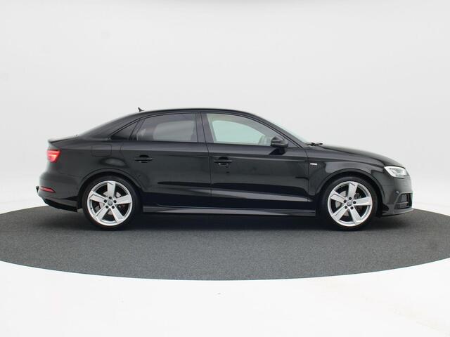 Audi A3 Limousine 35 TFSi 150 Pk Automaat S-Line | Full LED | 18 Inch | Trekhaak | Virtual Dashboard | Stoelverwarming | Parkeersensoren | 55.794 Km!!