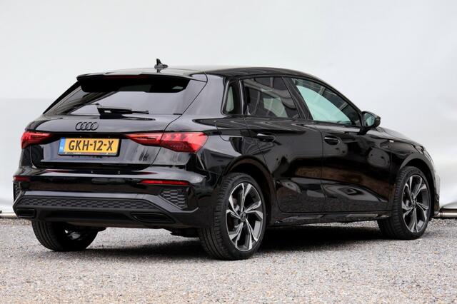 Audi A3 Sportback 35 TFSI S Edition - 150 pk **Camera / Full Led