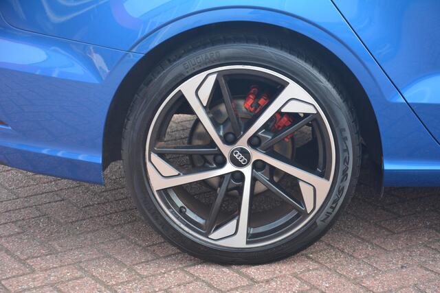 Audi A3 Limousine 30 TFSI Sport Lease Edition Nederlandse auto 153548 NAP met oa sportstoelen pdc navigatie xenon spoiler lmv origineel premium kleur