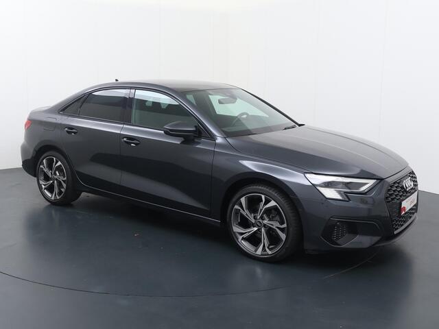 Audi A3 Limousine 35 TFSI edition one | 150 PK | Automaat | Matrix LED koplampen | Achteruitrijcamera |