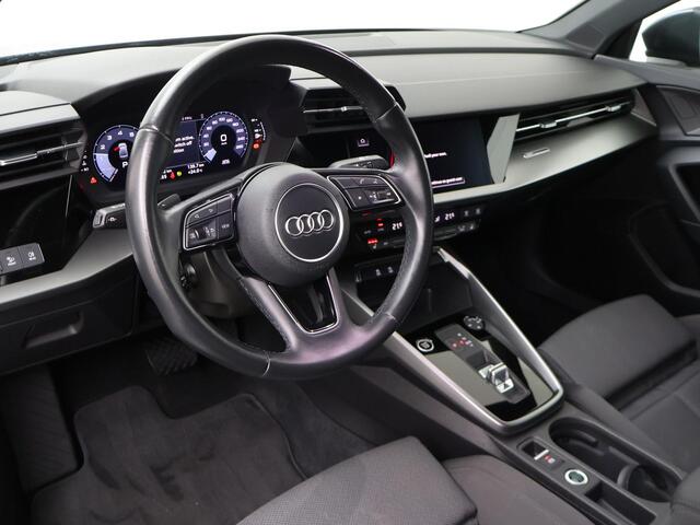 Audi A3 Limousine 35 TFSI edition one | 150 PK | Automaat | Matrix LED koplampen | Achteruitrijcamera |