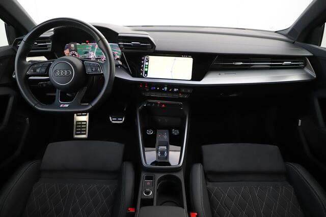 Audi A3 Limousine 35 TFSI S edition 150PK Automaat Panoramadak Virtual 19 inch LMV LED Matrix B&O Audio Black Optic RS Sportstoelen Stoelverwarming Achteruitrijcamera