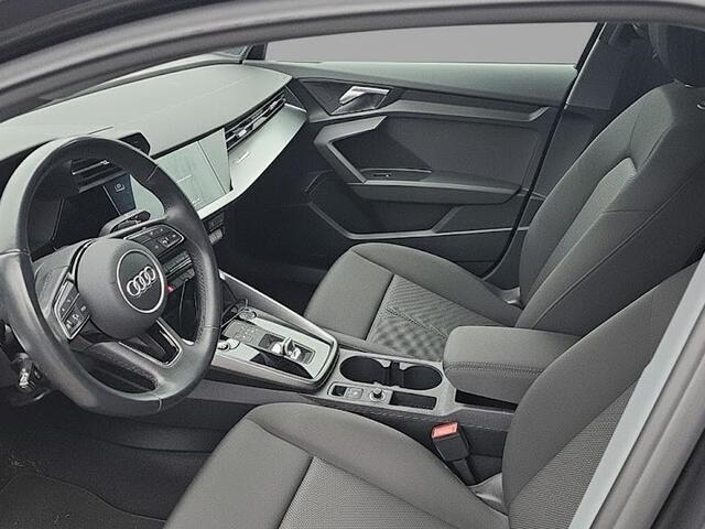 Audi A3 Limousine 30 TFSI Pro Line 110pk S-tronic | Stoelverwarming | 18 inch Lichtmetalen velgen | Cruise controle | Navigatie via App