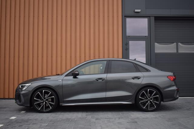 Audi A3 Limousine 35 TFSI 150pk S-tronic S-line | ACC | Carplay | Sfeer | LED | 19"