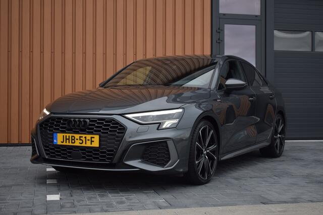 Audi A3 Limousine 35 TFSI 150pk S-tronic S-line | ACC | Carplay | Sfeer | LED | 19"