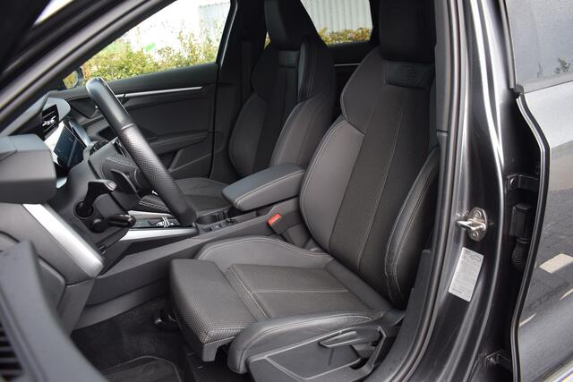 Audi A3 Limousine 35 TFSI 150pk S-tronic S-line | ACC | Carplay | Sfeer | LED | 19"