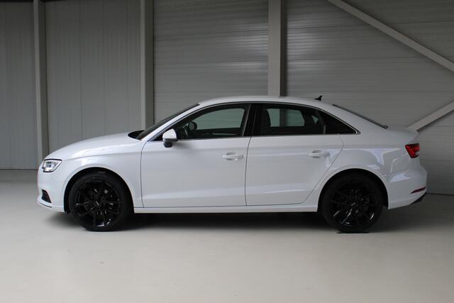 Audi A3 Limousine 35 TFSI 150PK Navigatie | Lichtmetalen velgen | Cruise Control