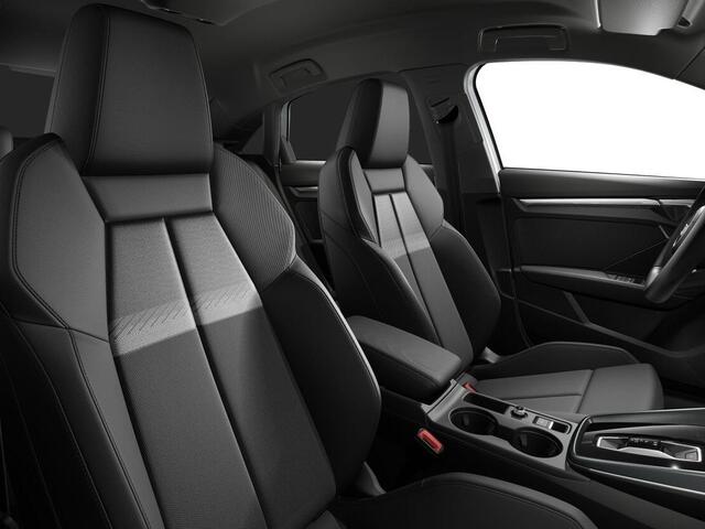 Audi A3 Limousine Advanced edition 30 TFSI 116 PK Limousine · Sonos · Optiekpakket zwart plus · Lichtpakket plus ambient light · MEGA Sale