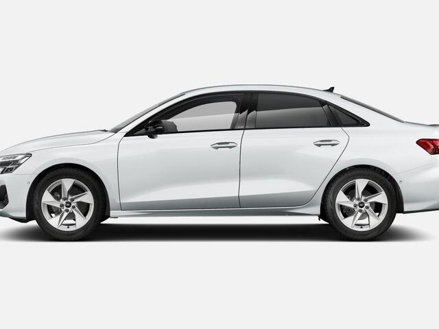 Audi A3 Limousine Advanced edition 30 TFSI 116 PK Limousine · Sonos · Optiekpakket zwart plus · Lichtpakket plus ambient light · MEGA Sale