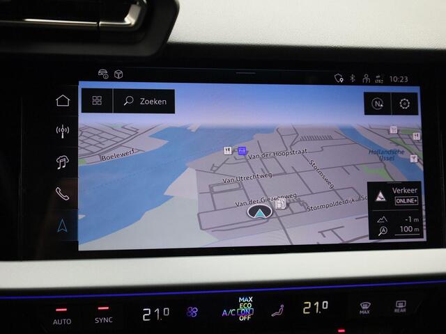 Audi A3 Limousine 35 TFSI/150pk S-tronic S Line · Apple/Android Car Play · SONOS · Camera · ACC · Stoelverwarming · Drive select · Trekhaak · Garantie tot 01-03-2030 of 100000km.