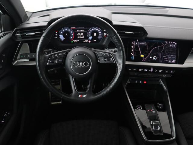 Audi A3 35 TFSI S edition | Panoramadak | Virtual Cockpit | Full LED | Carplay | Sportstoelen | Half leder | Navigatie | Climate control | Parkeerhulp | Bluetooth
