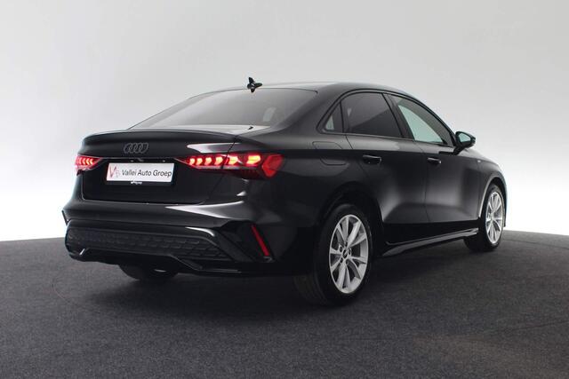 Audi A3 Limousine 30 TFSI 116 PK S edition Audi A3 Limousine 30 TFSI 116PK S-tronic S Edition | Camera | LED | Park assist | Stoelverwarming | 17 inch