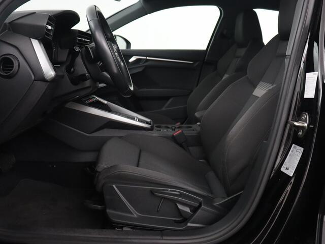 Audi A3 30 TFSI Business edition | Trekhaak | Adaptive cruise | Carplay | Park Assist | Climate control | Virtual Cockpit | Full LED | Sportstoelen | Navigatie | Parkeerhulp