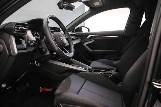 Audi A3 Limousine 30 TFSI advanced edition | Achteruitrijcamera | Audi sound | Full-led | MMI plus |