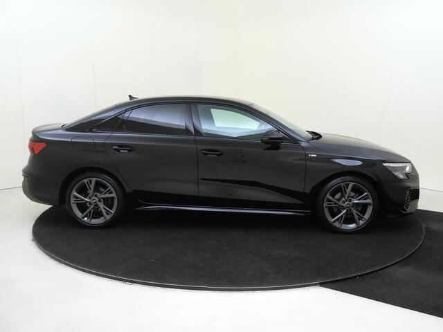 Audi A3 Limousine 35 TFSI S edition | Bang & Olufsen | Parkeersensoren achter | Audi virtual cockpit plus | Cruise control | CarPlay | Navigatie Plus |