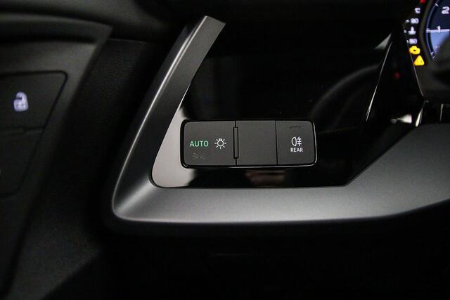 Audi A3 SPORTBACK 30 TFSI AUT | ¤519.- per maand all-in | ¤4.000,- KORTING | | Sportonderstel - Privacy glas - Sportstoelen