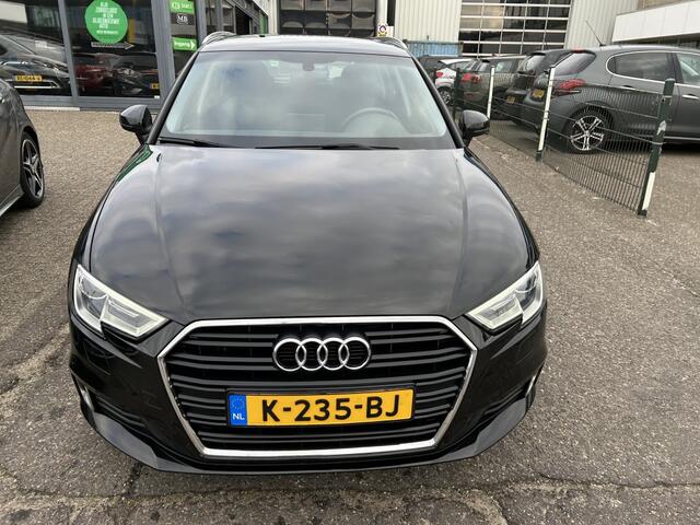 Audi A3 SPORTBACK 30 TFSI Advance Sport