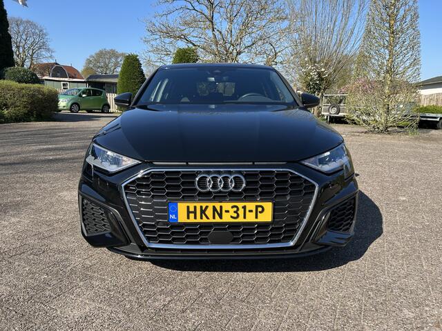 Audi A3 SPORTBACK S-Line Apple Carplay,Cruise control