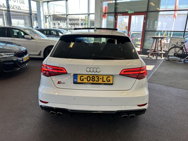 Audi A3 SPORTBACK 2.0 TFSI S3 quattro Pro Line Plus | Panoramadak | RS Kuipstoelen | Adaptief onderstel | Digital dashboard | Bang&Olufsen | Achteruitrijcamera | Climate control | Cruise control | Stoelverwarming | Apple carplay
