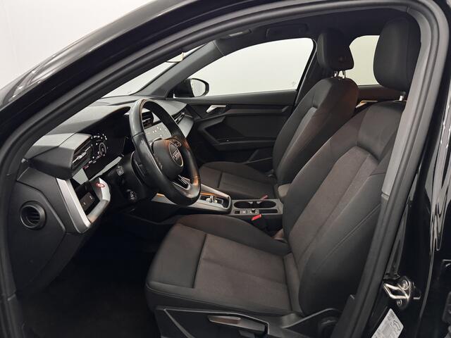 Audi A3 SPORTBACK 30 TFSI S-line Airco, Navi, Parkeersensoren, Virtual desk, Cruise control, Stoelverwarming, A start stop