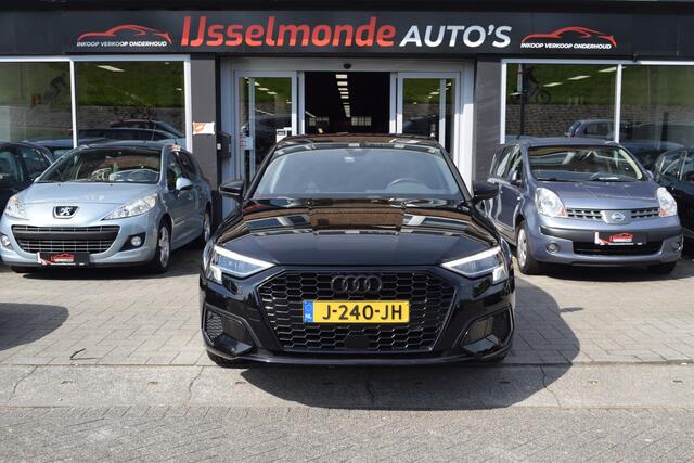Audi A3 SPORTBACK 30 TFSI Business edition Sportstoelen Apple Carplay