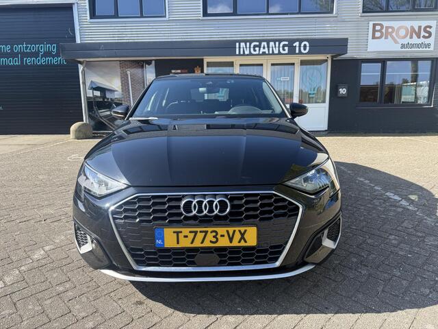 Audi A3 SPORTBACK 35 TFSI S edition trekhaak l stoel verwarming l automaat l 150pk