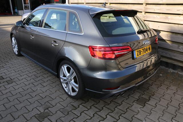 Audi A3 SPORTBACK 35 TFSI CoD Sport S Line Edition / Navi / Climate