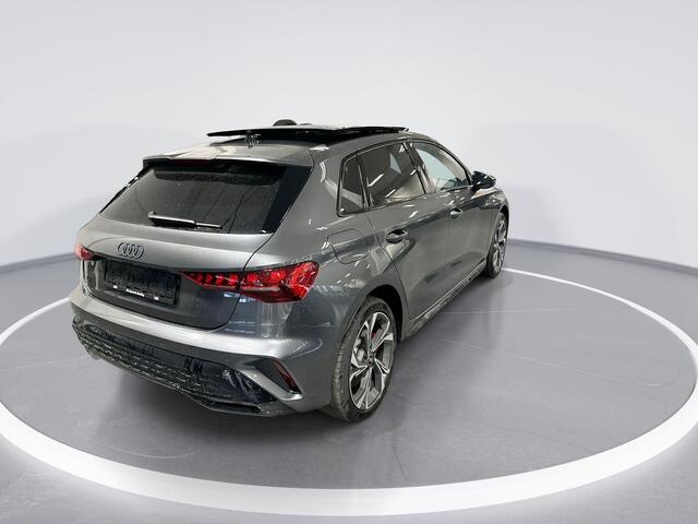Audi A3 SPORTBACK 45 TFSIe 272pk S-Tronic S Edition Competition · Panoramadak · Camera · Keyless · Optiekpakket Zwart · Side Assist · 18"Velgen · Drive Select · Garantie t/m 15-04-2027