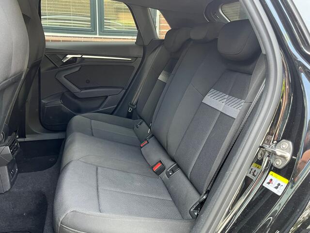 Audi A3 SPORTBACK 35 150pk TFSI Business edition