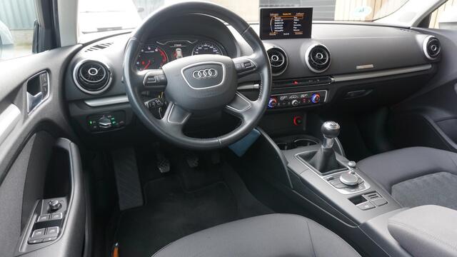 Audi A3 SPORTBACK 1.2 TFSI 111pk 5Drs Adrenalin S-Line 18inch LM Clima Xenon *NL auto* 149079km!