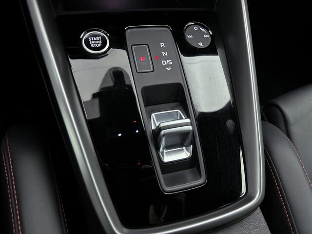 Audi A3 SPORTBACK 45 TFSI e S edition Competition RS stoelen leder, 3x S-Line, Matrix, 360Camera