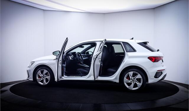 Audi A3 SPORTBACK 45TFSIe S-LINE Edition LED | CAMERA | STOELVERW. | SFEERVERLICHTING | ACC | LANEASSIST | DAB