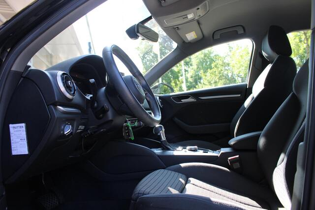 Audi A3 SPORTBACK 35 TFSI CoD Advance | CruiseControl | Automaat |Climate Control |Parkeersensoren| Navigatie | AppleCarplay/AndroidAuto | LED