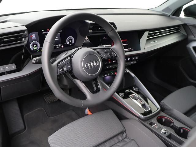 Audi A3 SPORTBACK 40 TFSI e Advanced edition 18" LM Velgen / Assistentie Pakket / Optiekpakket Zwart Plus /